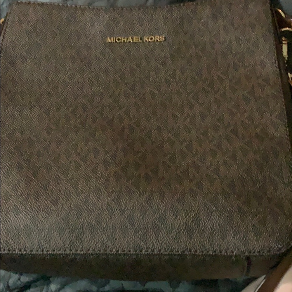 Crossbody bag
